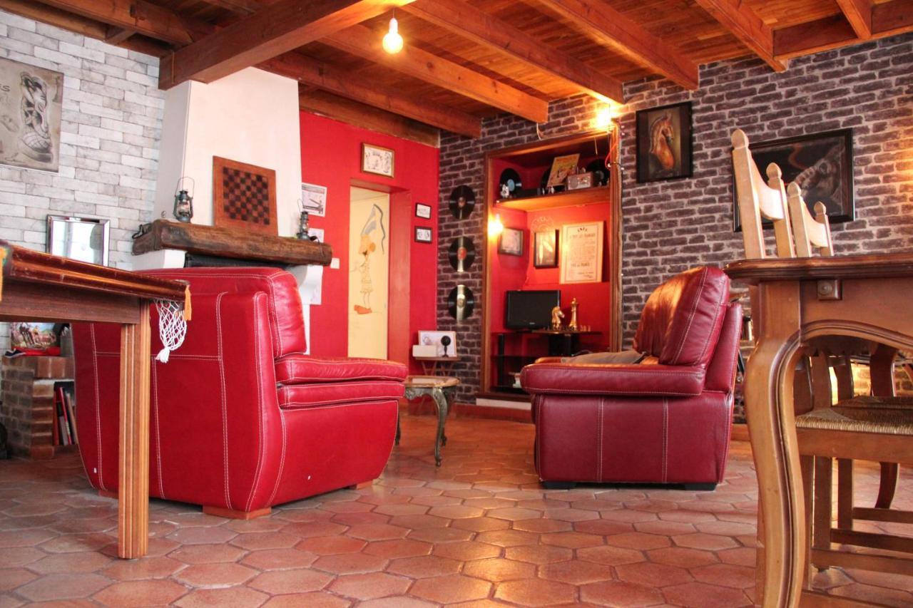 Maison De Charme, D'Artiste, Decoration Brocante エグファイユ・ドニ エクステリア 写真